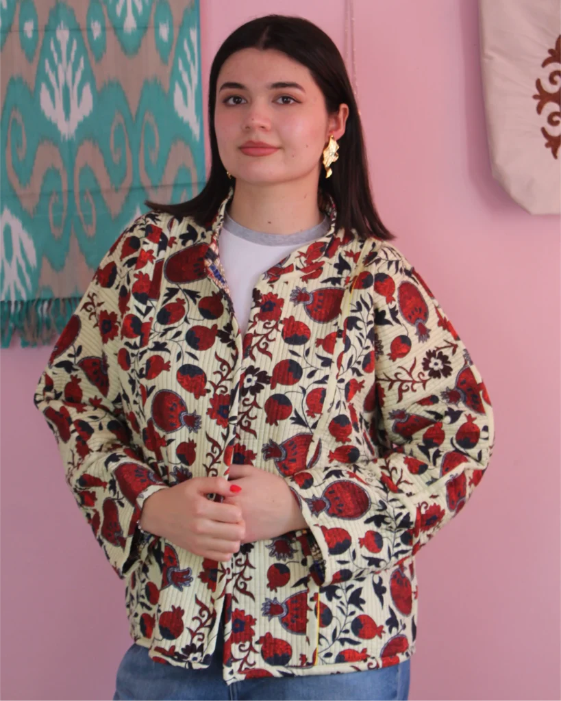 a women wearing Anora's tajik joma