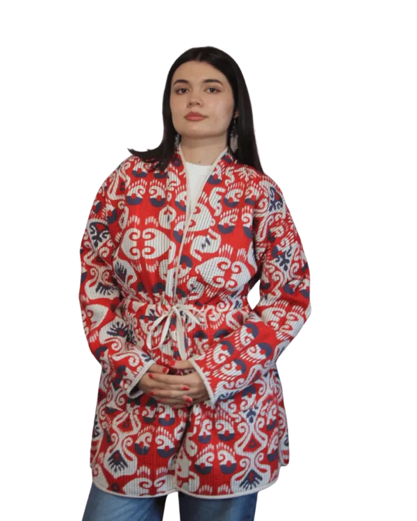 Kurtka tadżycka / Tajik jacket - Joma Midi Szkarłatny Ikat ANORA - ręcznie tkana kurtka kimono, czerwony wzór ikat